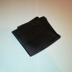 Fekete alapon szürke mintás selyem díszzsebkendő