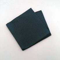   Sötétkék alapon sötétzöld mintás selyem díszzsebkendő