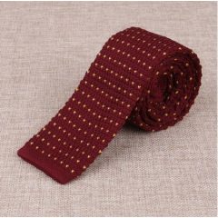 Bordó alapon sárga mintás kötött selyem nyakkendő